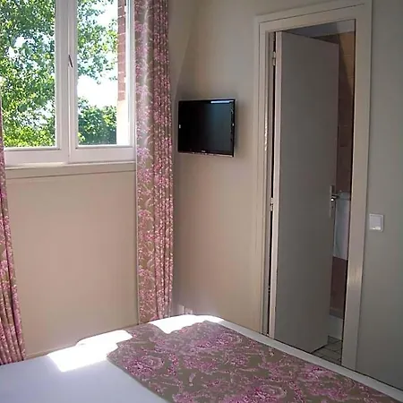호텔 La Maison D'emilie 3*