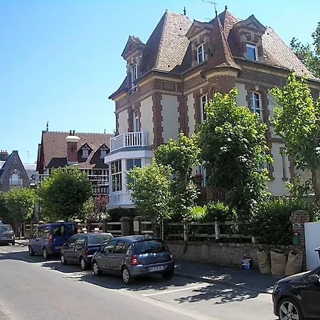 La Maison D'emilie 3*