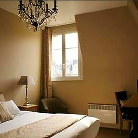 호텔 La Maison D'emilie 3*