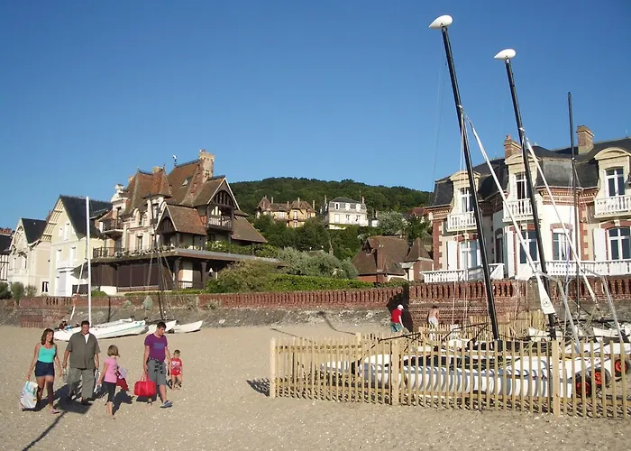 La Maison D'emilie Hotel 3*